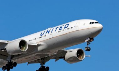 United Airlines'ın Uçağı Bomba Tehdidi Üzerine Yön değiştirdi