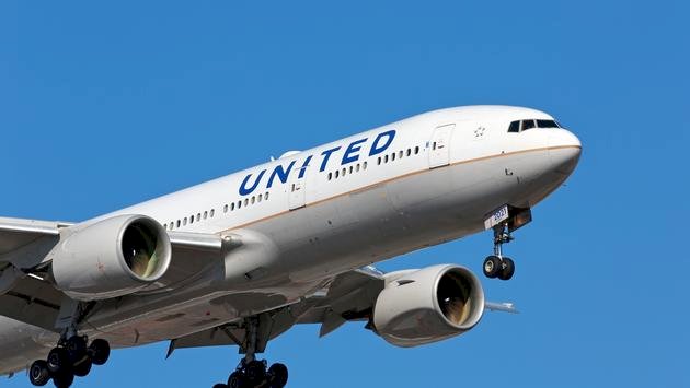 United Airlines'ın Uçağı Bomba Tehdidi Üzerine Yön değiştirdi