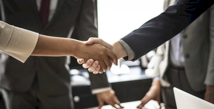 Seyahat ve turizm sektöründeki anlaşma yapma faaliyetler Nisan 2021'de yüzde-34,3 oranında düştü